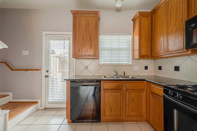 206 Sydnor Street, Houston, TX 77020