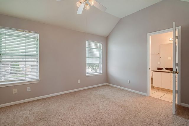 206 Sydnor Street, Houston, TX 77020