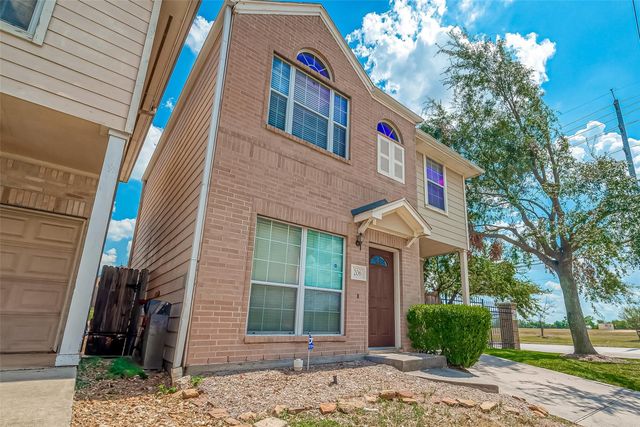 206 Sydnor Street, Houston, TX 77020