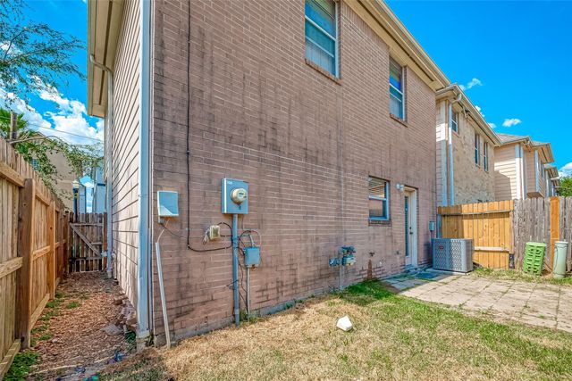 206 Sydnor Street, Houston, TX 77020