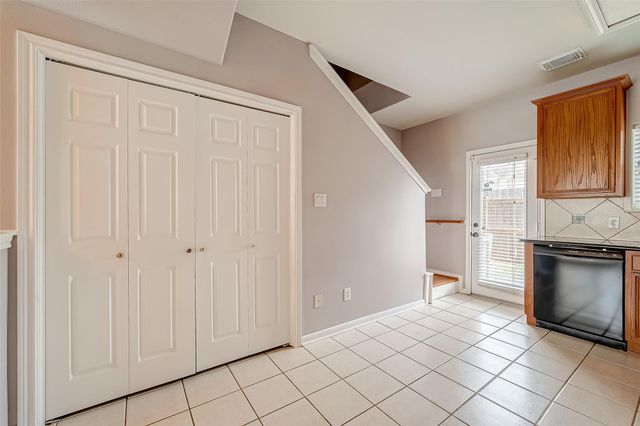 206 Sydnor Street, Houston, TX 77020