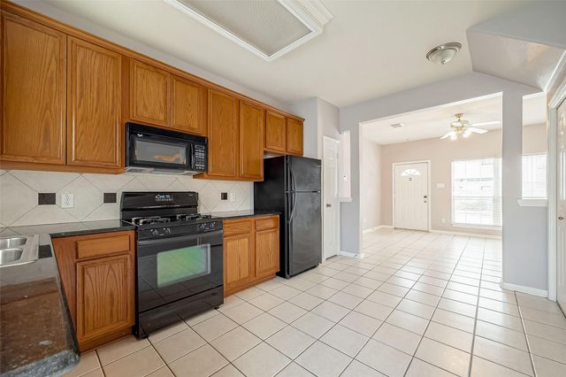 206 Sydnor Street, Houston, TX 77020