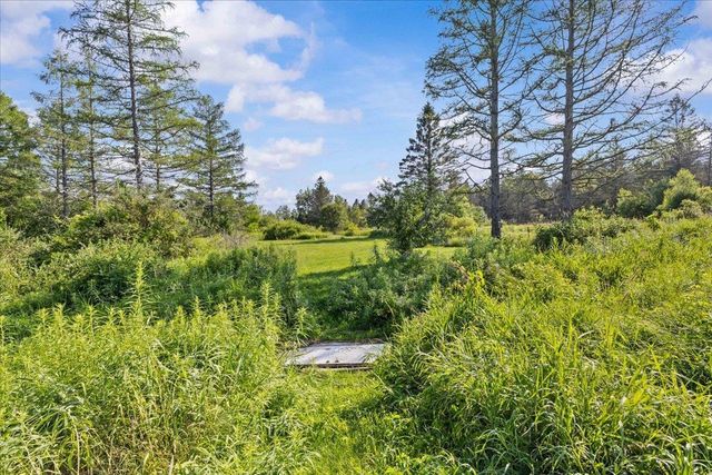 214 Old Stage Road, Essex, VT 05452