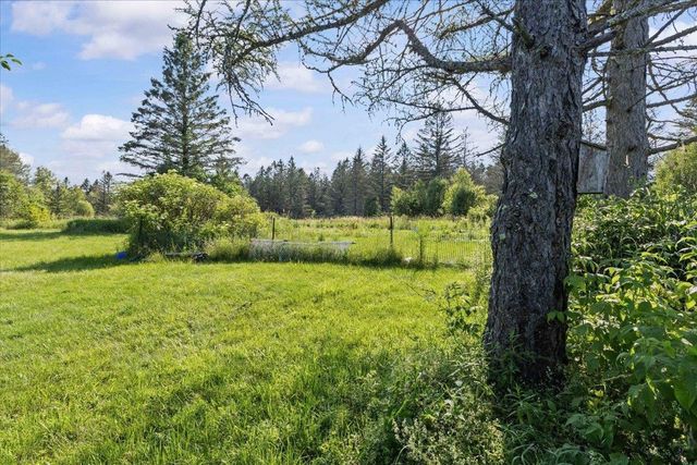 214 Old Stage Road, Essex, VT 05452