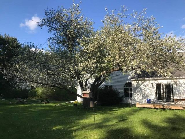 214 Old Stage Road, Essex, VT 05452