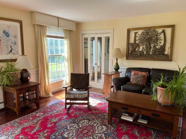 214 Old Stage Road, Essex, VT 05452