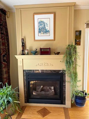 214 Old Stage Road, Essex, VT 05452