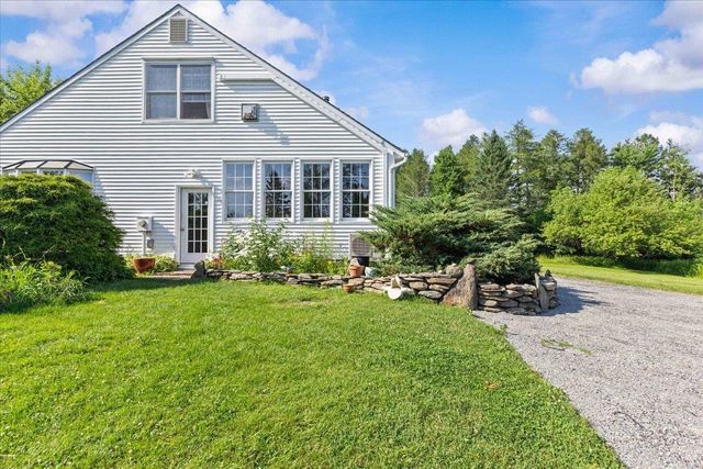 214 Old Stage Road, Essex, VT 05452