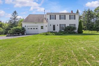 214 Old Stage Road, Essex, VT 05452