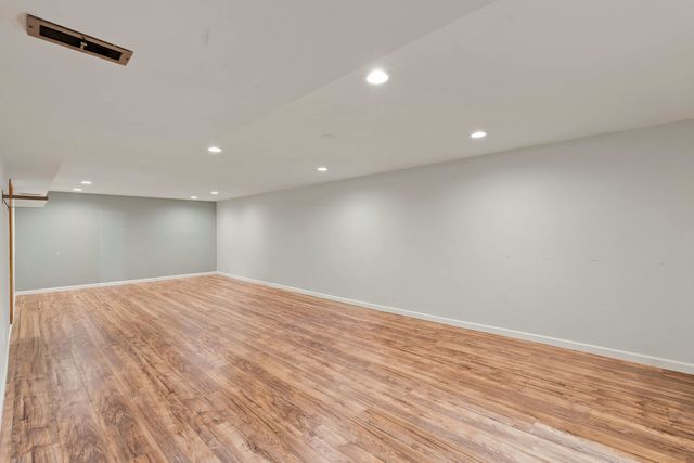609 W Barnes Rd, Spokane, WA 99218