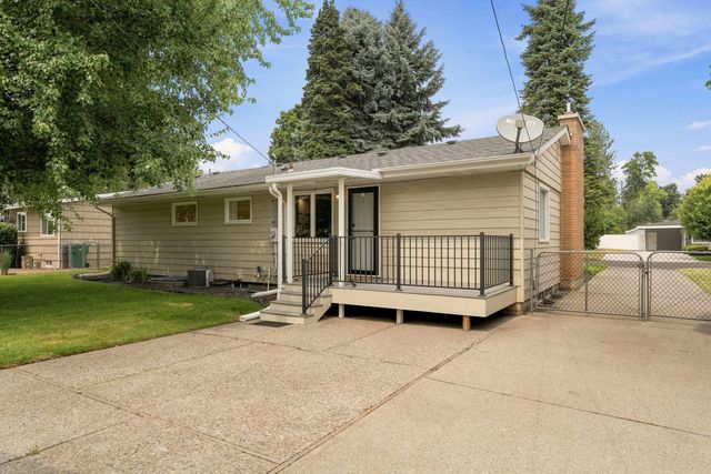 609 W Barnes Rd, Spokane, WA 99218