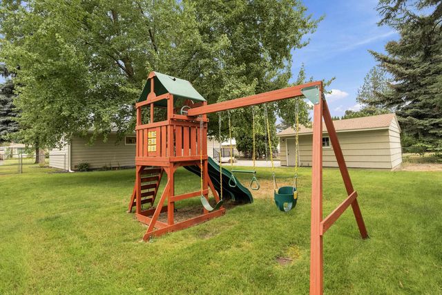 609 W Barnes Rd, Spokane, WA 99218