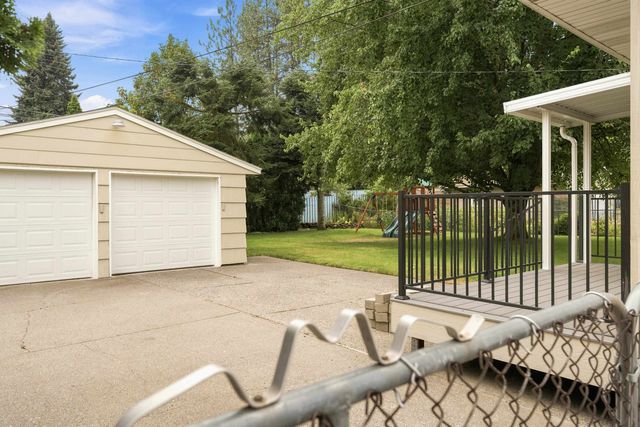 609 W Barnes Rd, Spokane, WA 99218