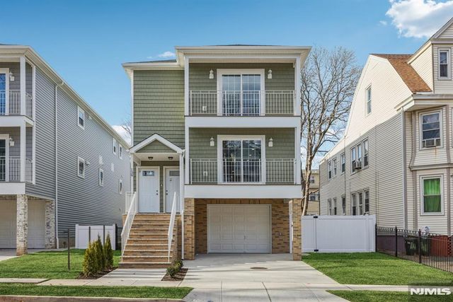 139 15th Street, East Orange, NJ 07017