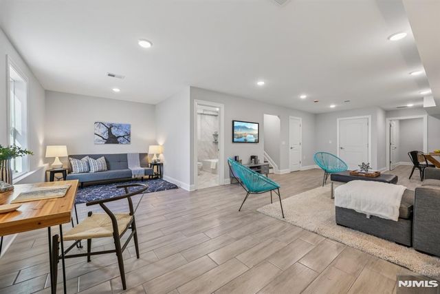 139 15th Street, East Orange, NJ 07017