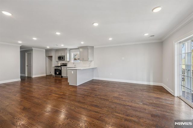 139 15th Street, East Orange, NJ 07017