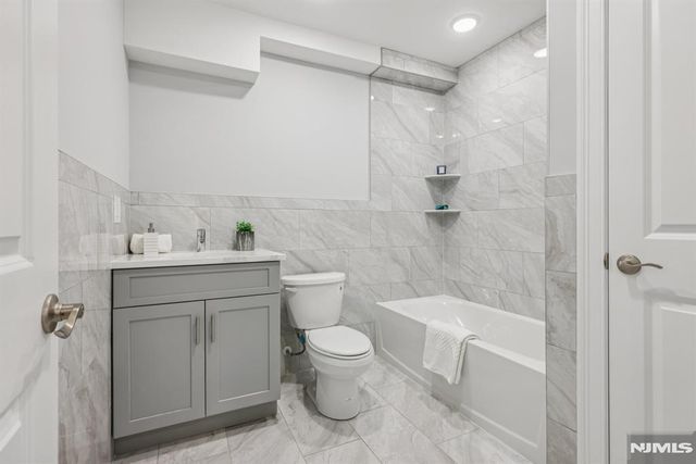 139 15th Street, East Orange, NJ 07017