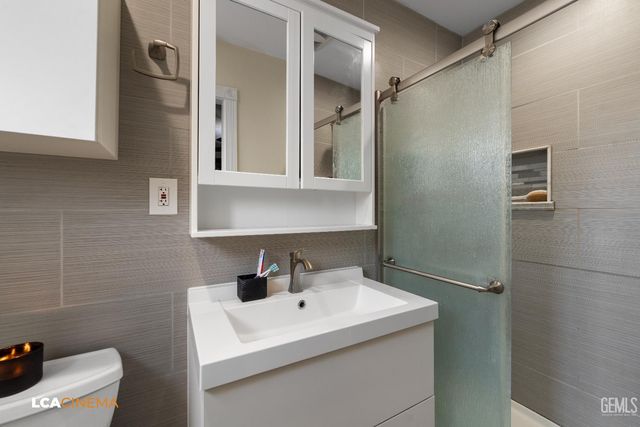 3213 Pesante Road, Bakersfield, CA 93306