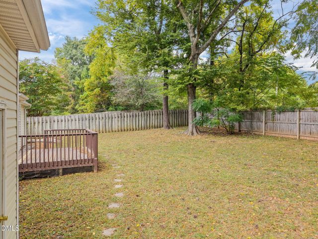 122 Alberbury Commons Court, Wake Forest, NC 27587