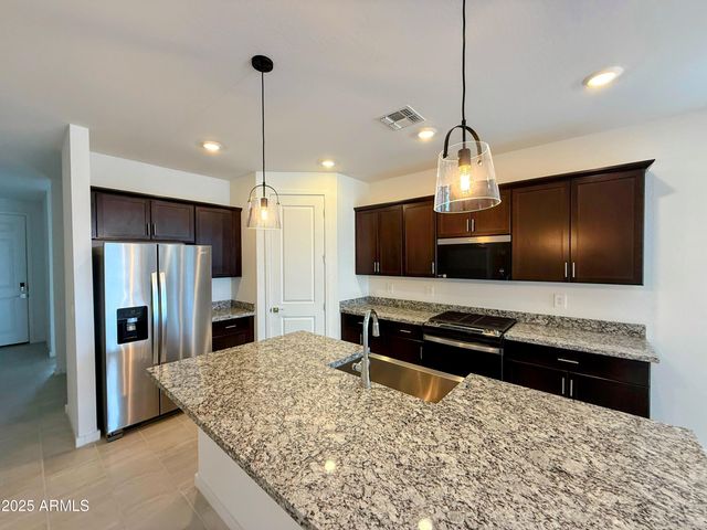 4164 W YOLANDA Lane, San Tan Valley, AZ 85144