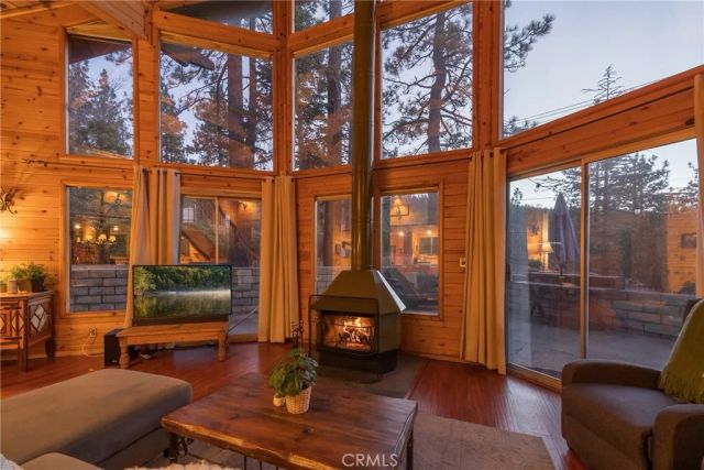 41714 Switzerland, Big Bear Lake, CA 92315