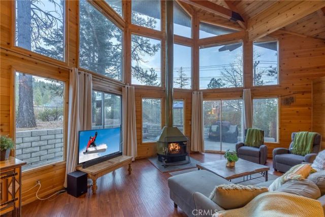 41714 Switzerland, Big Bear Lake, CA 92315