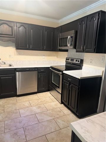 513 Salem Woods Drive SE, Marietta, GA 30067