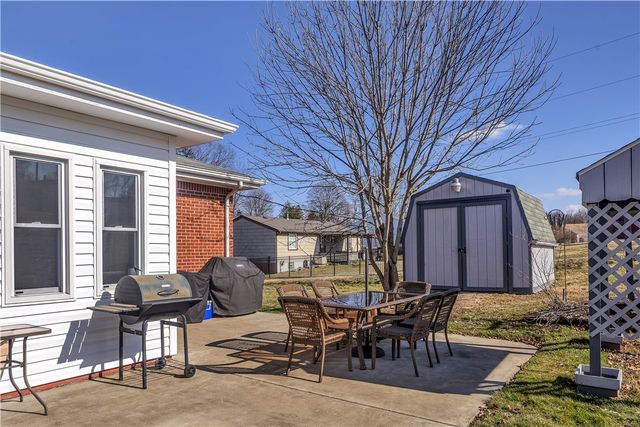 108 Rush Avenue, New Eagle, PA 15067