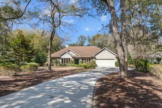 9 Audubon Pl, Hilton Head Island, SC 29928