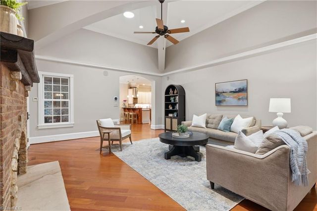 141 Wellsprings Court, Pfafftown, NC 27040
