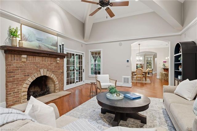 141 Wellsprings Court, Pfafftown, NC 27040