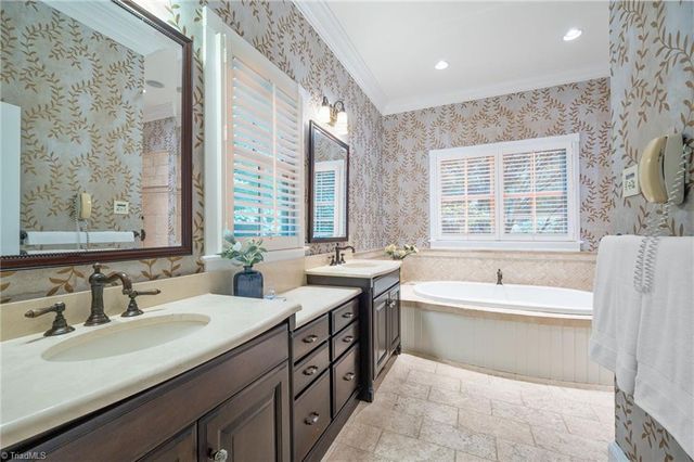 141 Wellsprings Court, Pfafftown, NC 27040