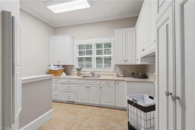 141 Wellsprings Court, Pfafftown, NC 27040