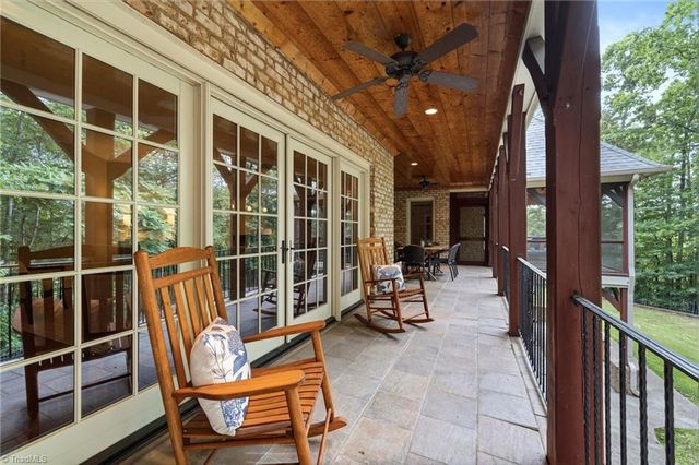 141 Wellsprings Court, Pfafftown, NC 27040