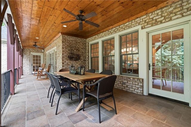 141 Wellsprings Court, Pfafftown, NC 27040