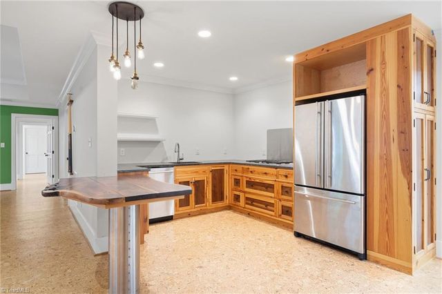 141 Wellsprings Court, Pfafftown, NC 27040