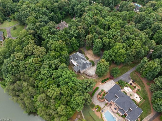 141 Wellsprings Court, Pfafftown, NC 27040