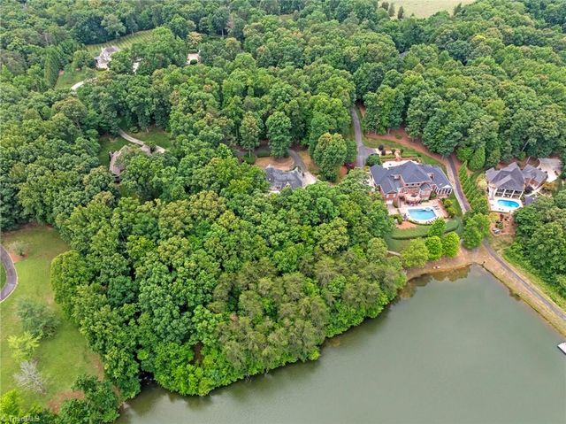 141 Wellsprings Court, Pfafftown, NC 27040