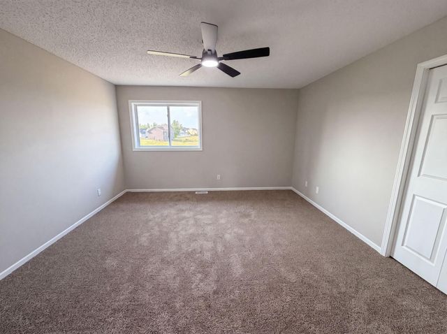 2197 11th Avenue SE, Cambridge, MN 55008