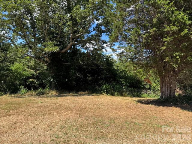 3812 Cliffside Road, Mooresboro, NC 28114