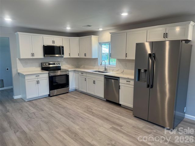 3812 Cliffside Road, Mooresboro, NC 28114