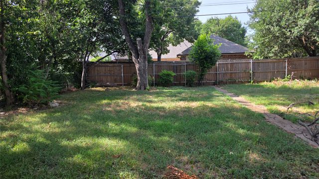 3741 Hilltop Road, Fort Worth, TX 76109