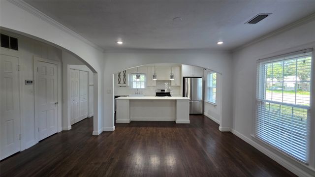 3741 Hilltop Road, Fort Worth, TX 76109