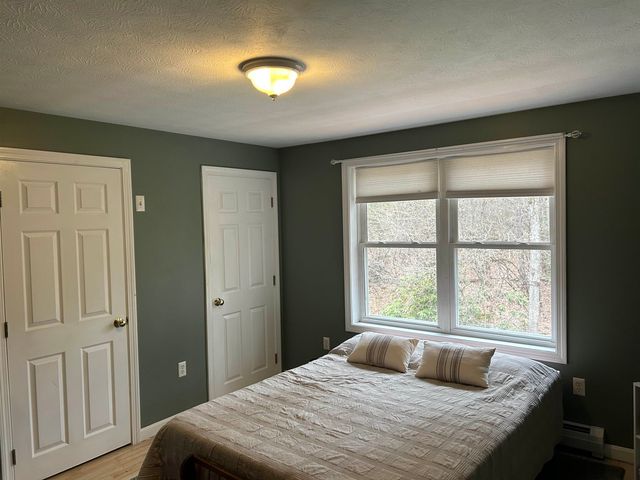 5 Pebble Court, Merrimack, NH 03054