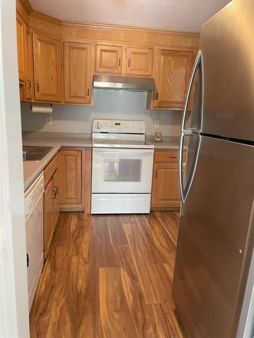 5 Pebble Court, Merrimack, NH 03054
