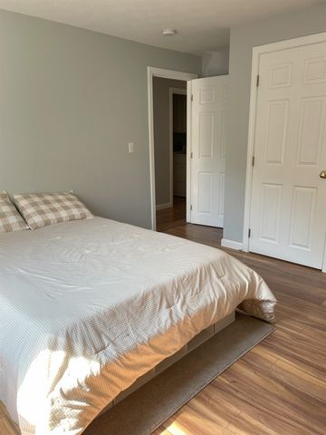 5 Pebble Court, Merrimack, NH 03054