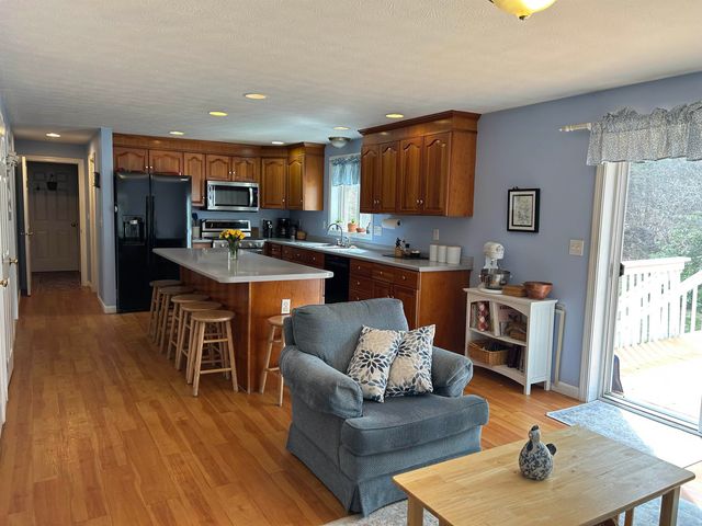 5 Pebble Court, Merrimack, NH 03054