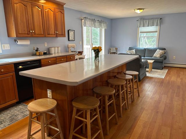 5 Pebble Court, Merrimack, NH 03054