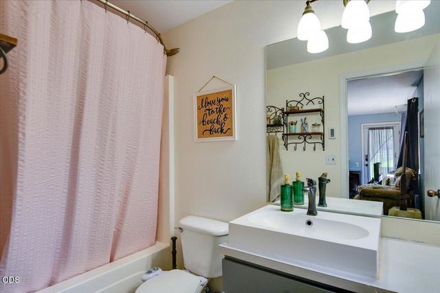 16801 Gross Drive, Bend, OR 97707