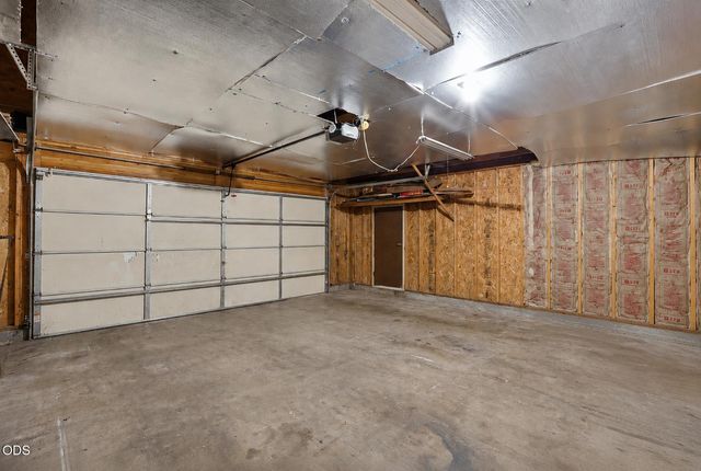 16801 Gross Drive, Bend, OR 97707